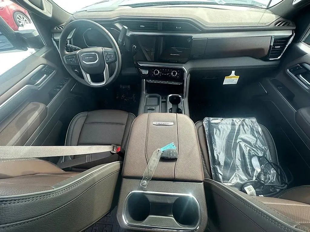 New 2026 GMC Sierra 3500 Denali w/ LPO, Black Badging Package image 20