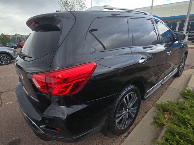 Used 2020 Nissan Pathfinder Platinum FWD image 16