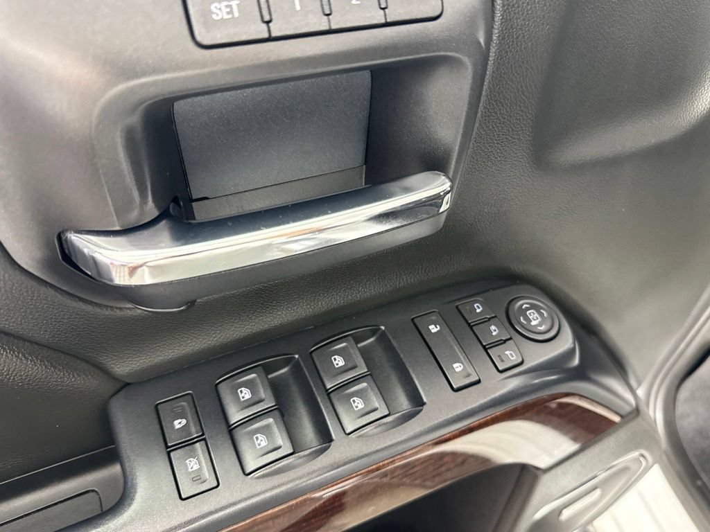 Used 2018 GMC Sierra 3500 SLT w/ Duramax Plus Package AWD/4WD image 28