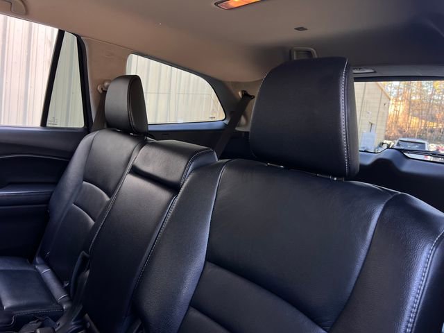 Used 2016 Honda Pilot Touring image 19
