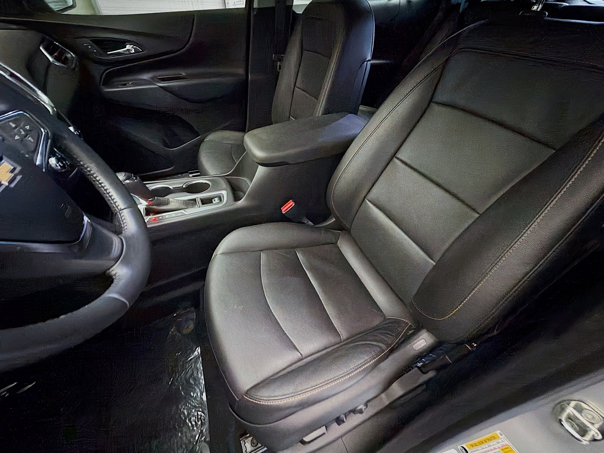 Used 2020 Chevrolet Equinox LT w/ Sport Edition FWD image 11