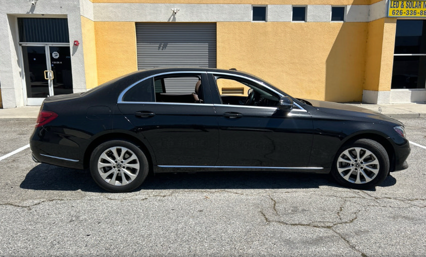 Used 2019 Mercedes-Benz E 300 image 4