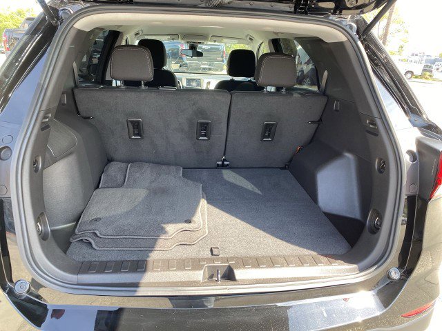 Used 2024 Chevrolet Equinox LS w/ Midnight Edition image 25