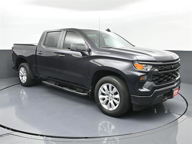 Used 2023 Chevrolet Silverado 1500 Custom RWD image 2