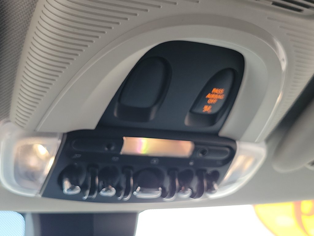 Used 2019 MINI Cooper S w/ Signature Upholstery Package FWD image 15