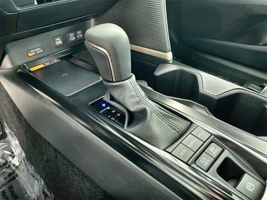 Used 2026 Toyota Camry SE image 21