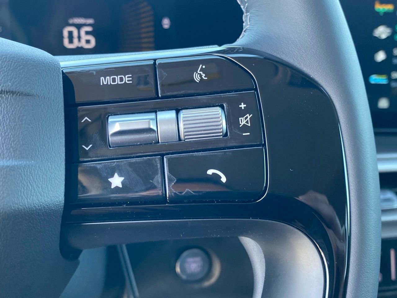 New 2026 Kia Sorento LX image 16