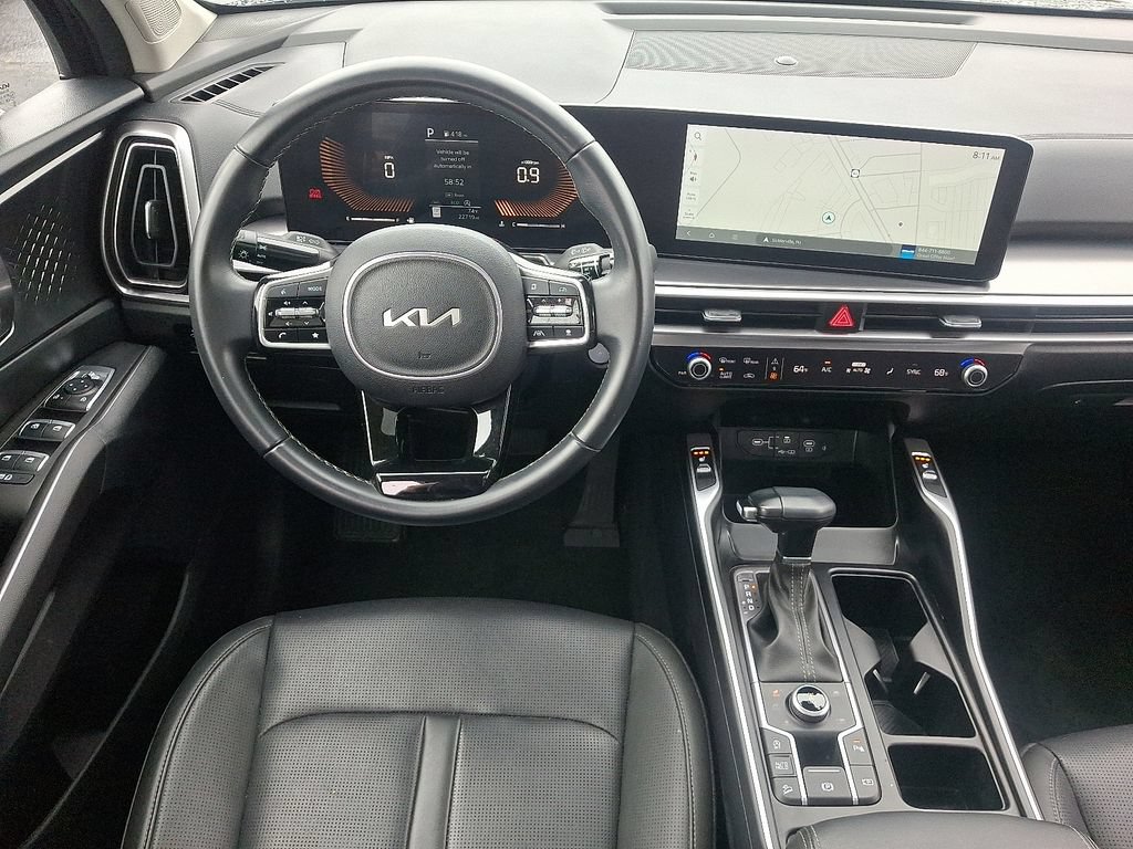 Used 2024 Kia Sorento S w/ Panoramic Sunroof Package AWD/4WD image 13