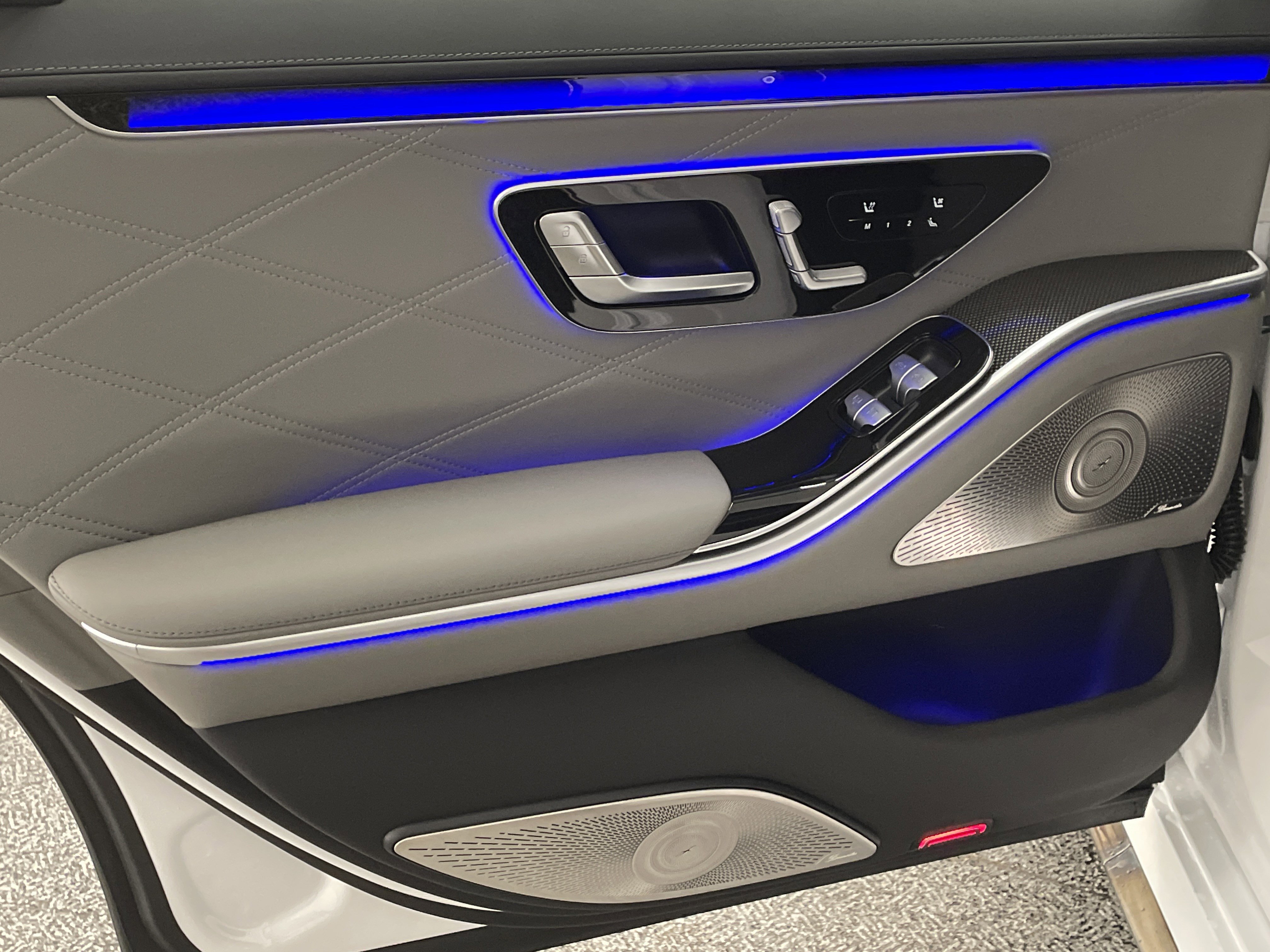 New 2026 Mercedes-Benz S 63 AMG S image 17