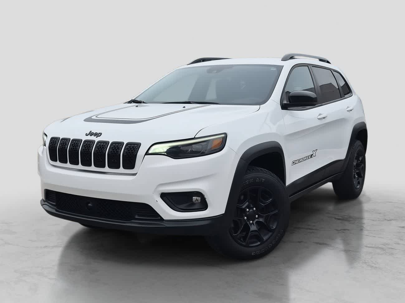 Used 2022 Jeep Cherokee Latitude AWD/4WD image 1