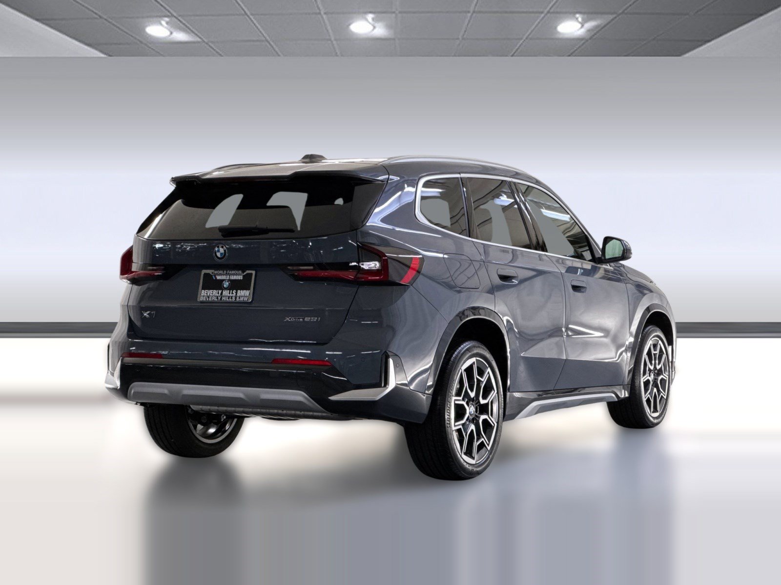 Used 2026 BMW X1 xDrive28i w/ Technology Package AWD/4WD image 9