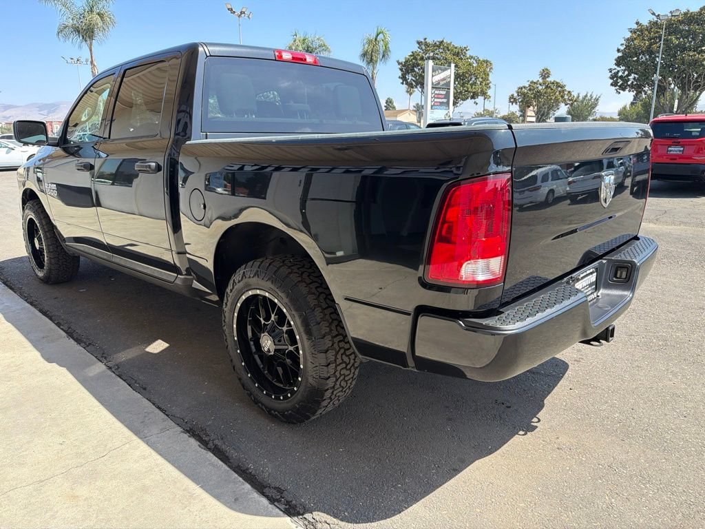 Used 2018 RAM 1500 Express RWD image 9