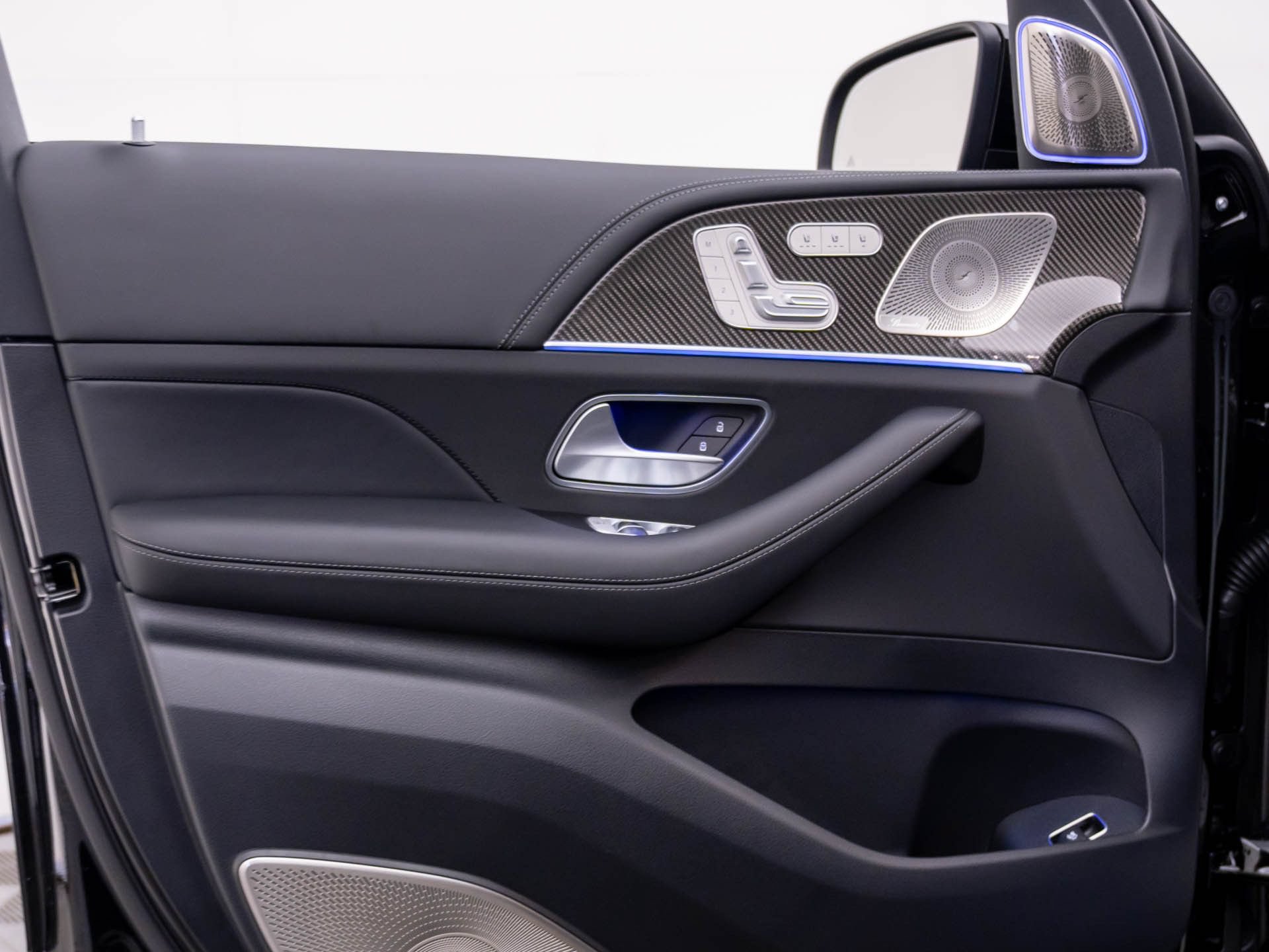 New 2026 Mercedes-Benz GLS 63 AMG 4MATIC image 14