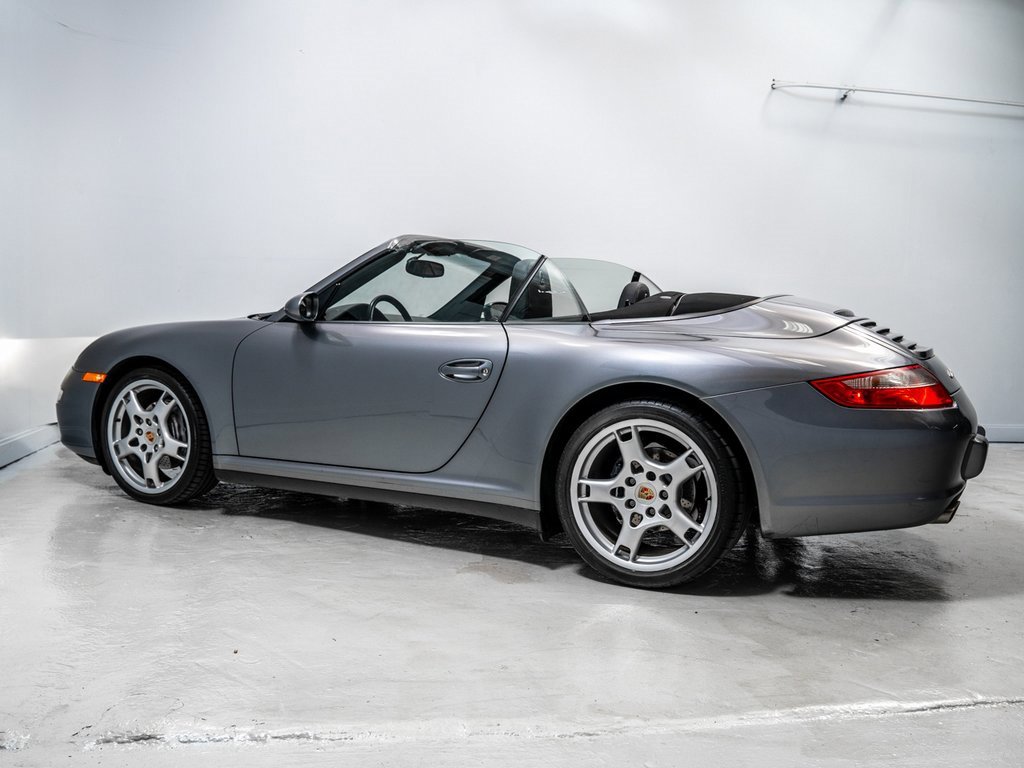 Used 2006 Porsche 911 Carrera image 2