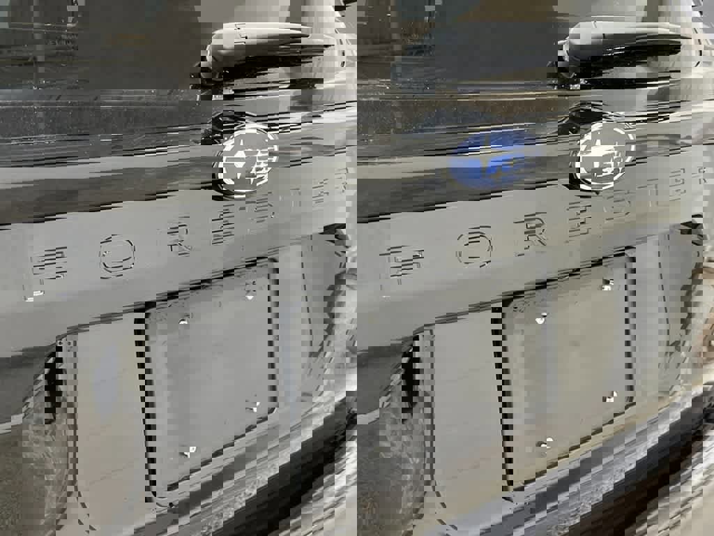 Used 2025 Subaru Forester Sport image 9