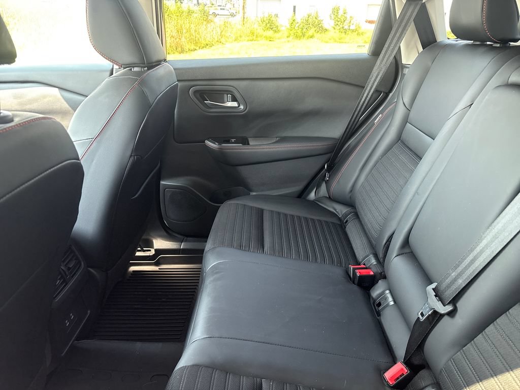 Used 2025 Nissan Rogue SV w/ Rock Creek Premium Package AWD/4WD image 7