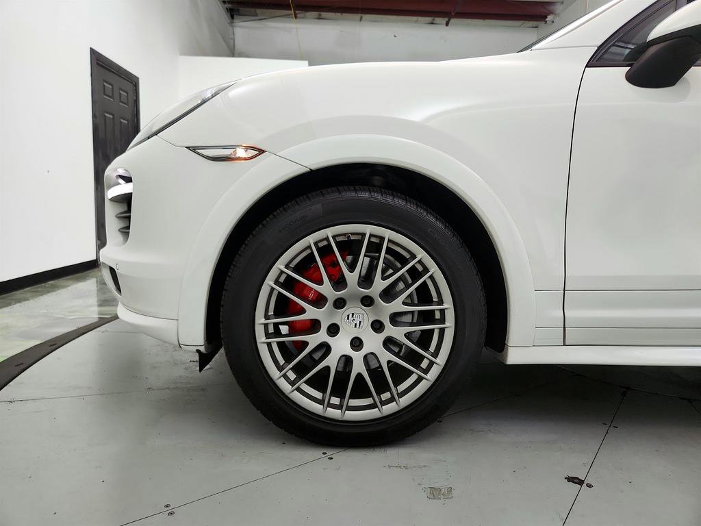 Used 2013 Porsche Cayenne GTS AWD/4WD image 31