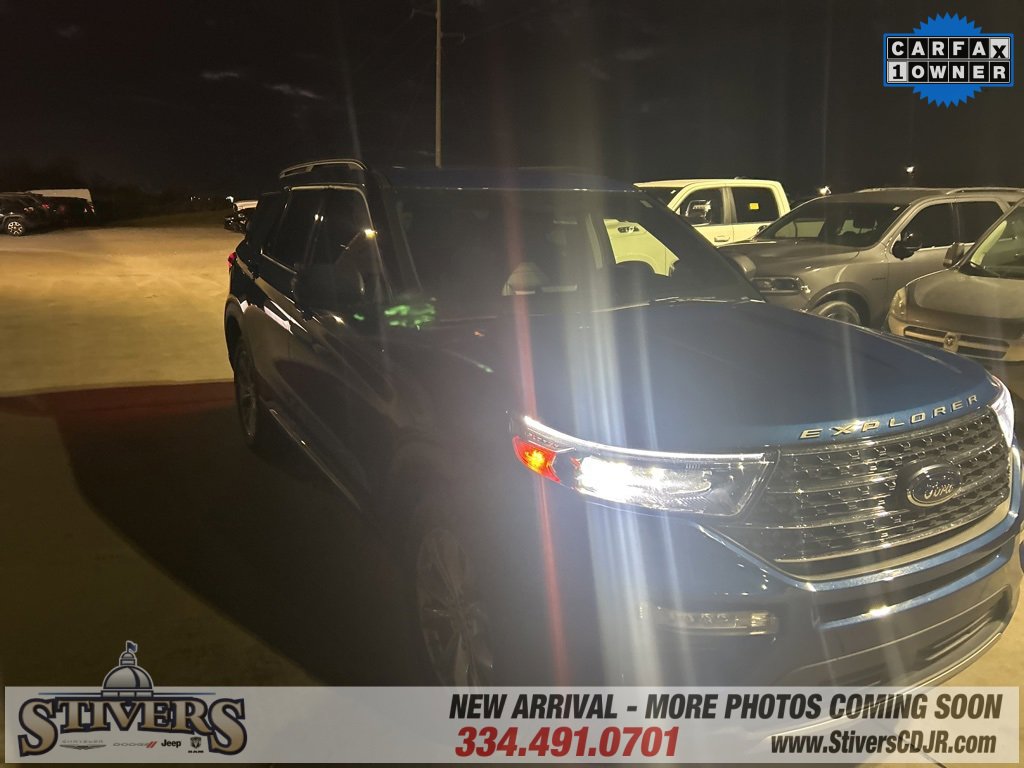 Used 2022 Ford Explorer XLT w/ Equipment Group 202A image 6