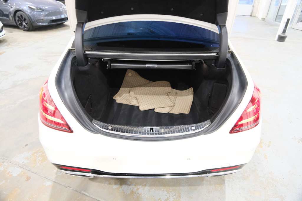 Used 2018 Mercedes-Benz S 560 4MATIC Sedan image 10