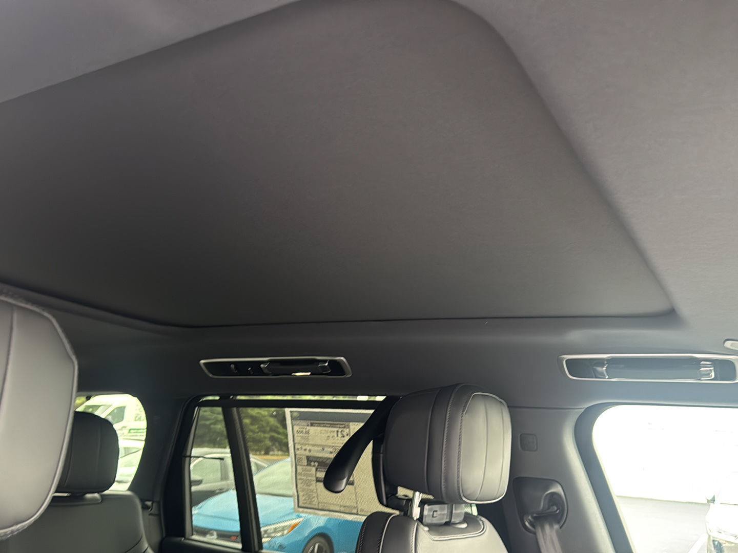 New 2027 Land Rover Range Rover Long Wheelbase SE AWD/4WD image 18