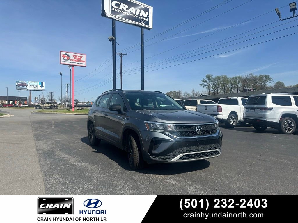 Used 2024 Volkswagen Taos S image 1
