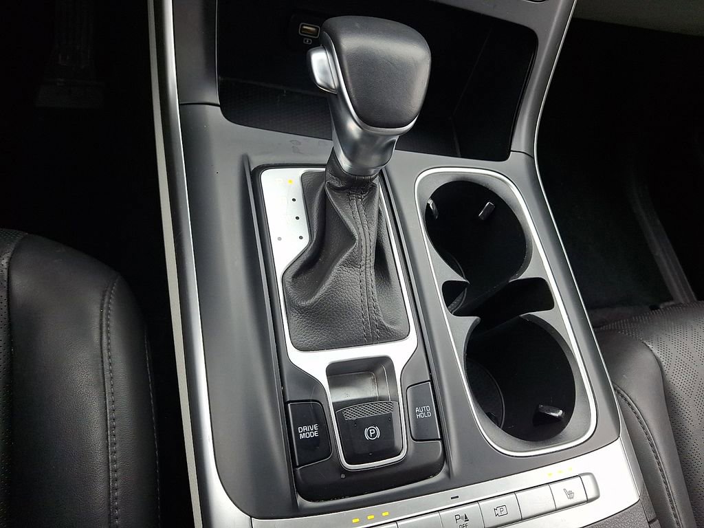 Used 2024 Kia Carnival LX image 18