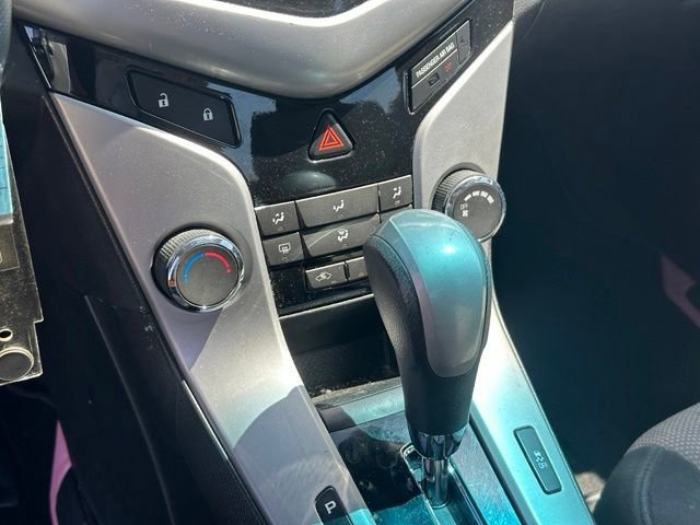 Used 2012 Chevrolet Cruze LS w/ Connectivity Package FWD image 18