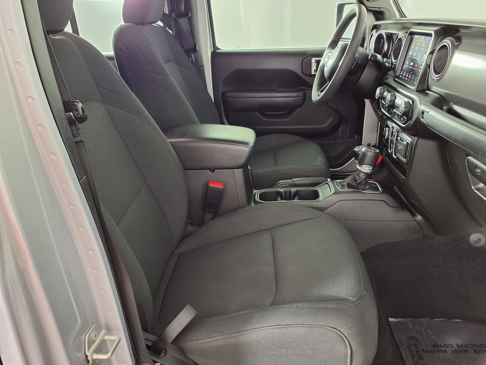 Used 2023 Jeep Gladiator Sport AWD/4WD image 9