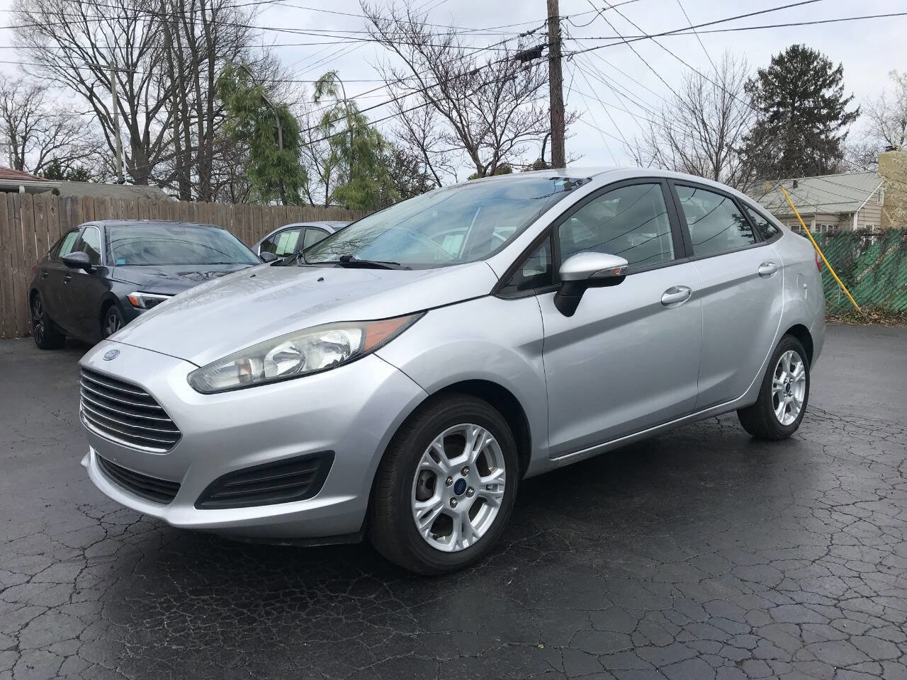 Used 2015 Ford Fiesta SE image 4