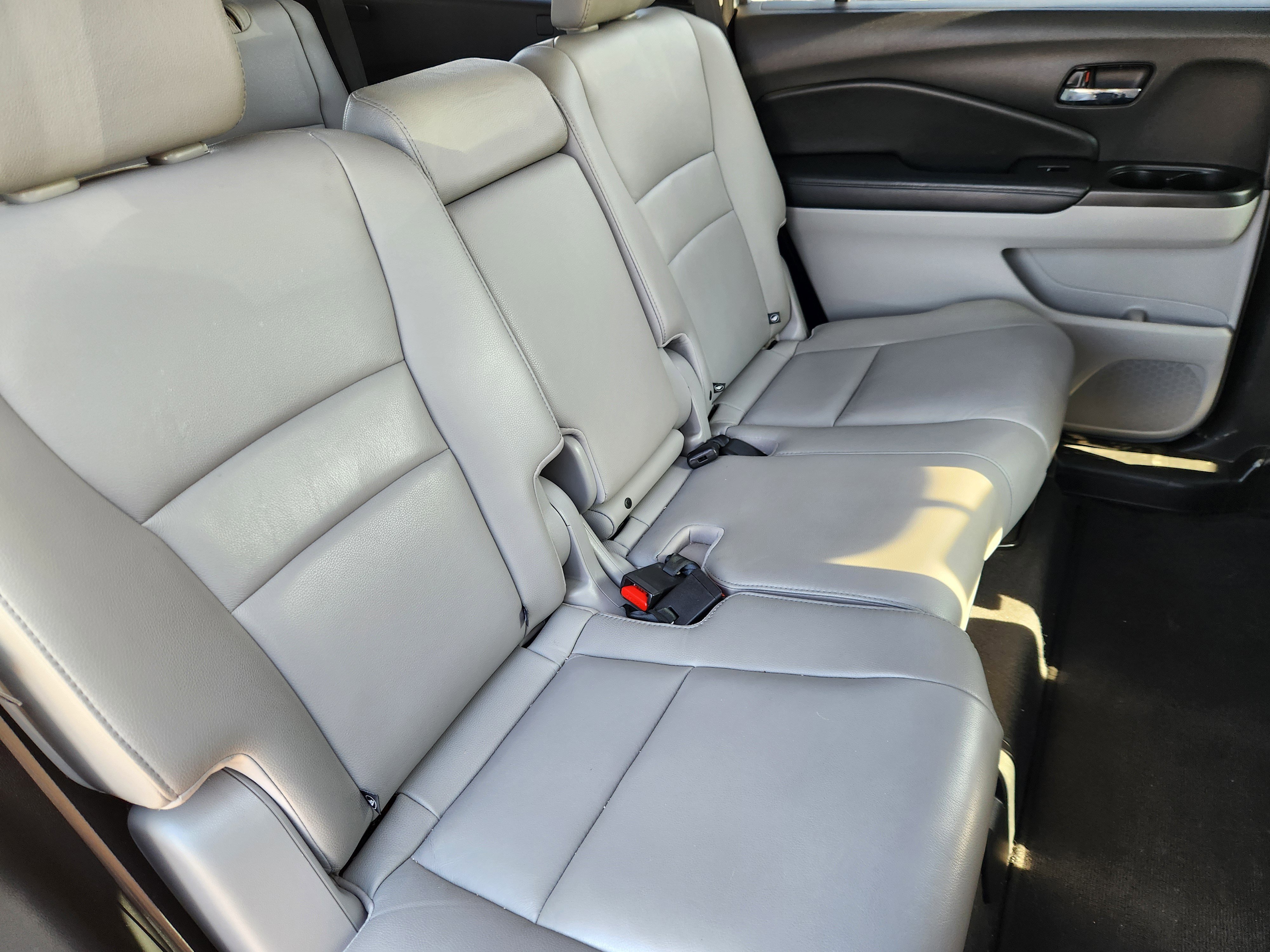 Used 2017 Honda Pilot EX-L image 17