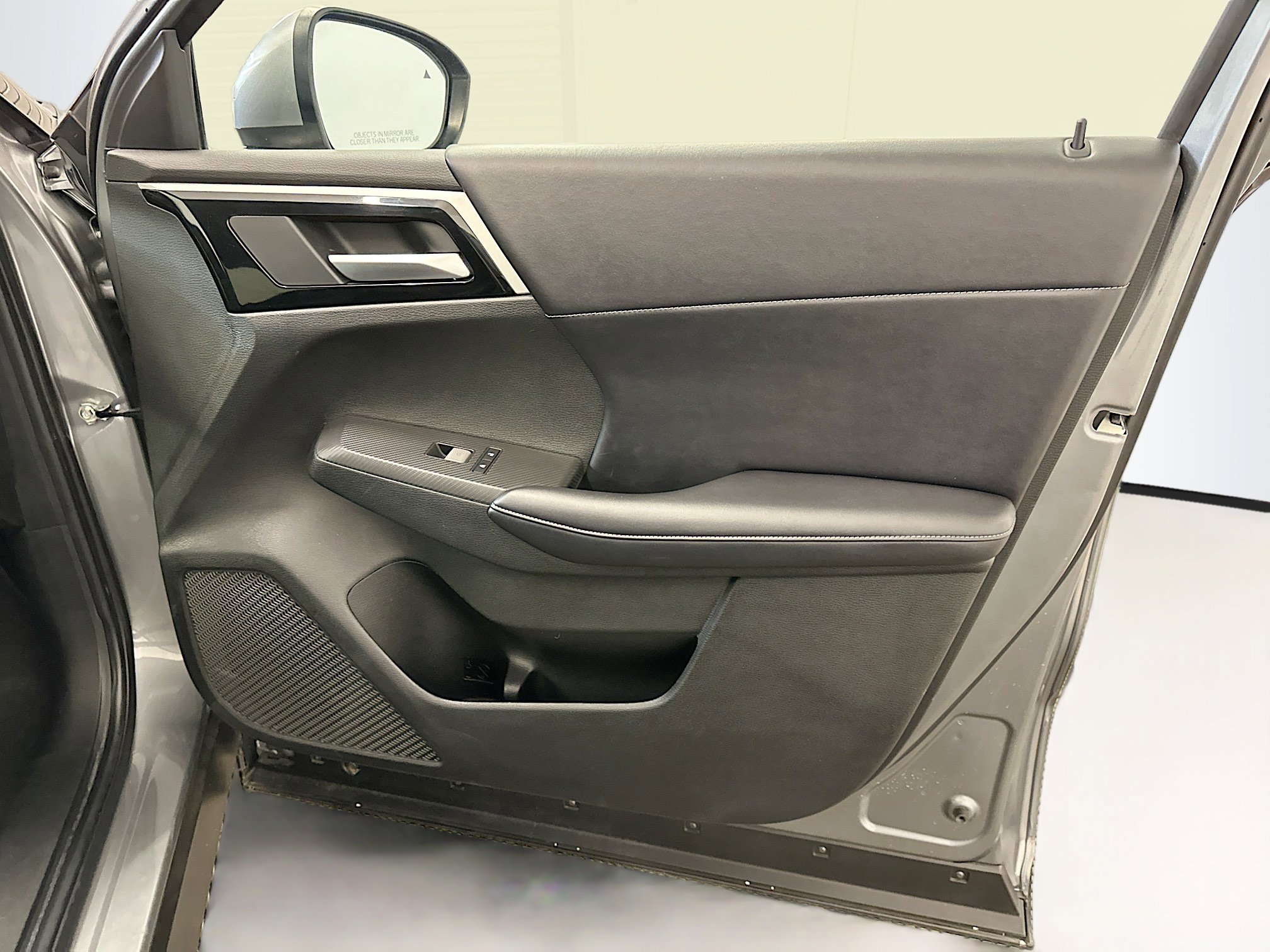 Used 2024 Mitsubishi Outlander SE image 34