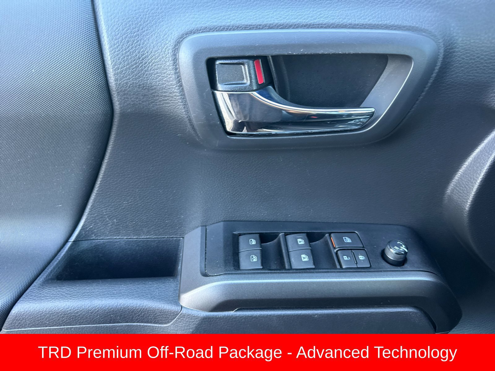 Used 2023 Toyota Tacoma TRD Off-Road w/ TRD Premium Off Road Package AWD/4WD image 11