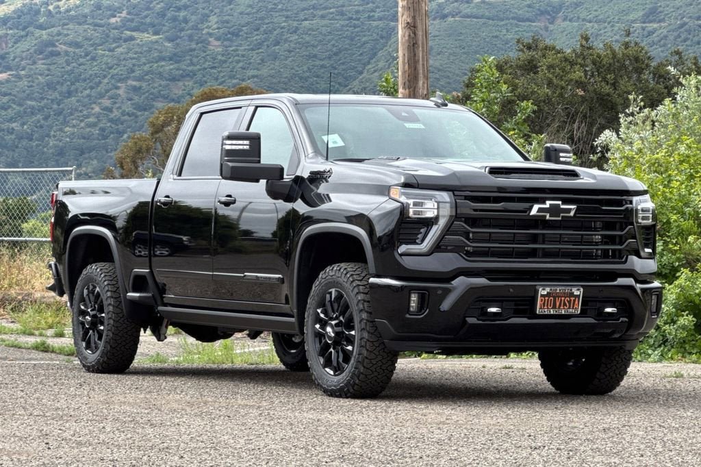 New 2026 Chevrolet Silverado 3500 High Country w/ High Country Premium Package AWD/4WD image 2