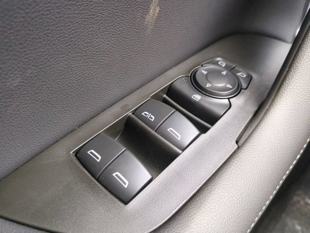 New 2026 Chevrolet Blazer LT w/ Convenience Package FWD image 23