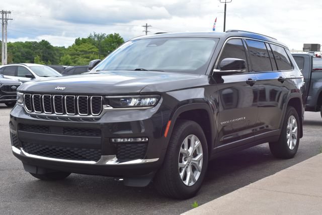 Used 2023 Jeep Grand Cherokee L Limited AWD/4WD image 17