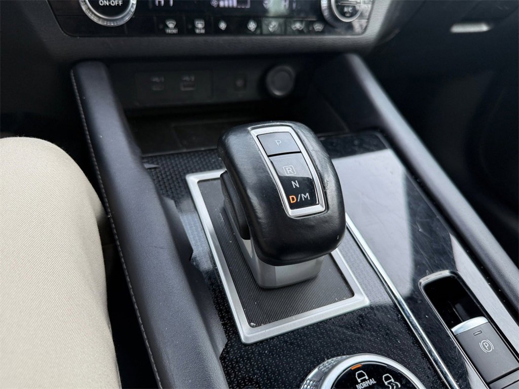 Used 2022 Mitsubishi Outlander SEL Black Edition image 18