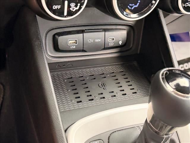 Certified 2024 Hyundai Venue Limited image 26