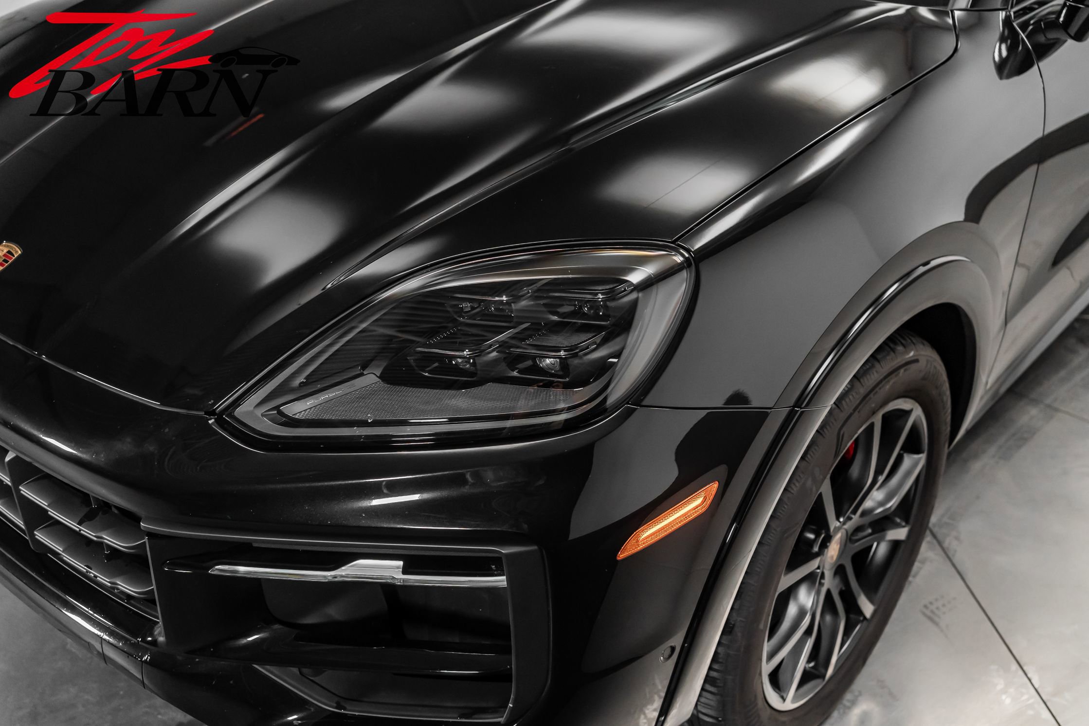 Used 2025 Porsche Cayenne GTS image 11