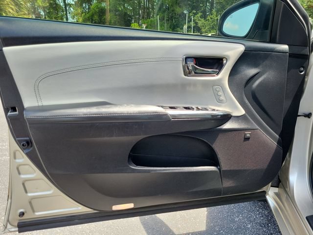 Used 2016 Toyota Avalon Limited w/ Toyota Safety Sense Package FWD image 21