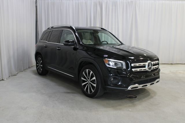 Used 2022 Mercedes-Benz GLB 250 4MATIC w/ Premium Package Lite image 26