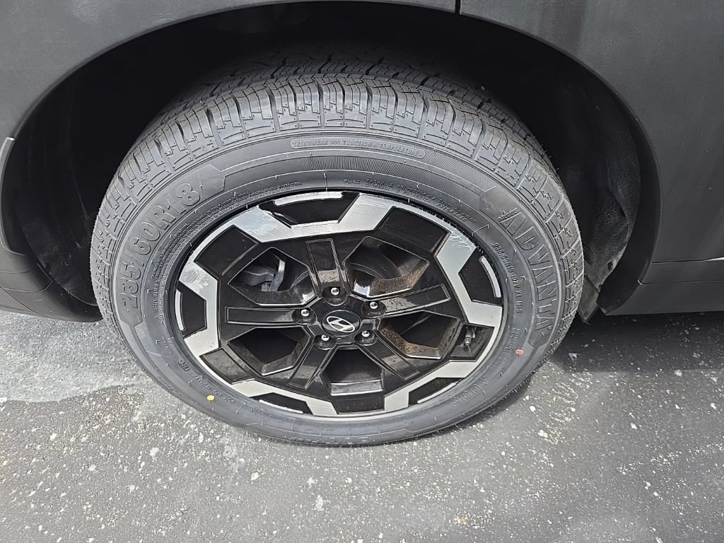 Certified 2025 Hyundai Santa Fe SE FWD image 17