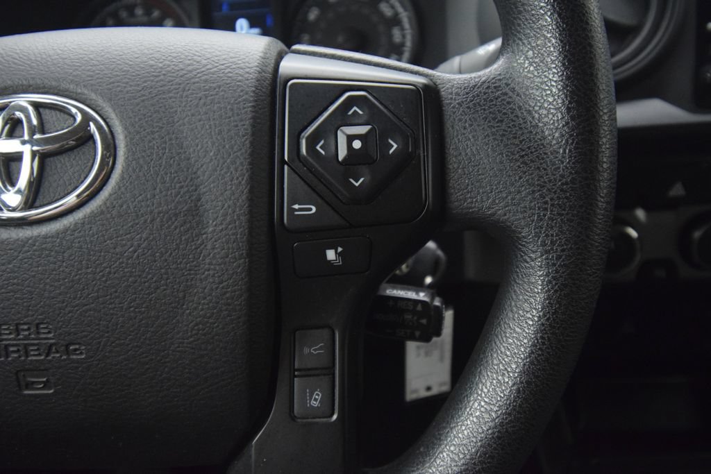 Used 2022 Toyota Tacoma SR AWD/4WD image 33