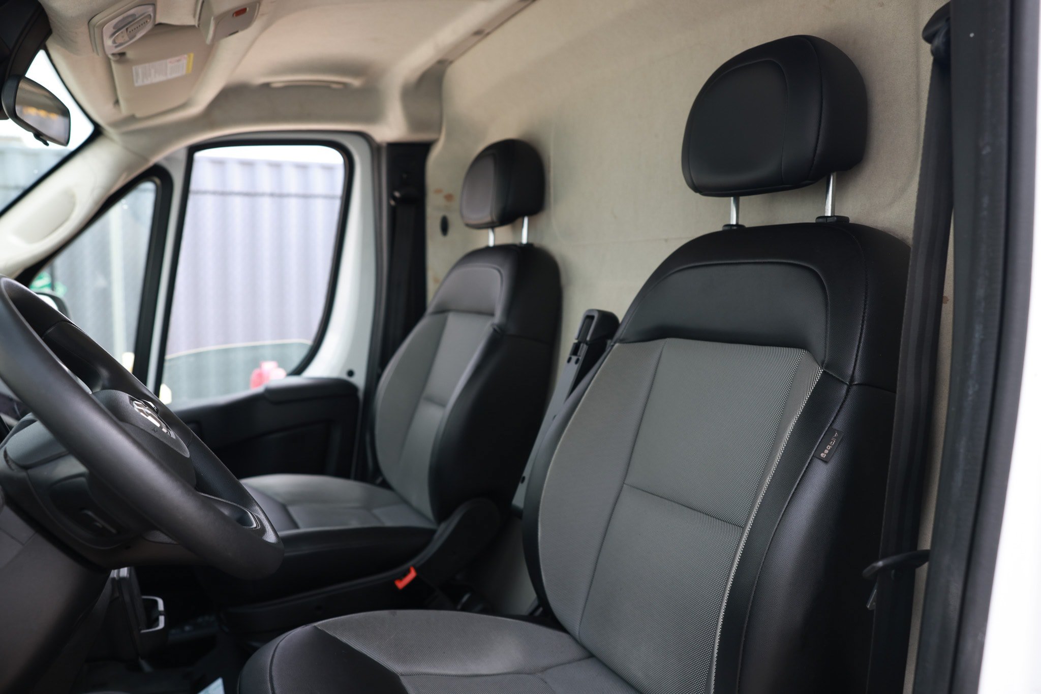Used 2023 RAM ProMaster 3500 w/ Premium Convenience Group FWD image 10