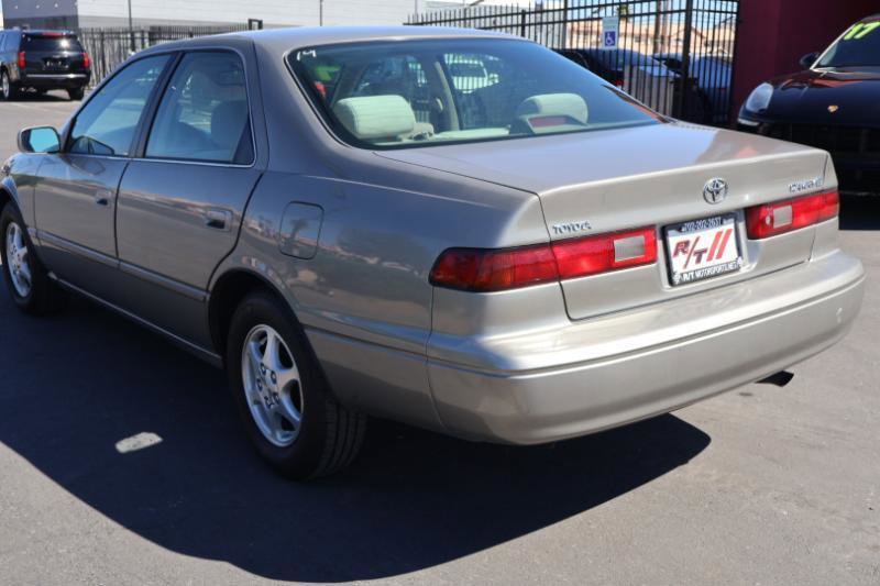 Used 1997 Toyota Camry CE image 5