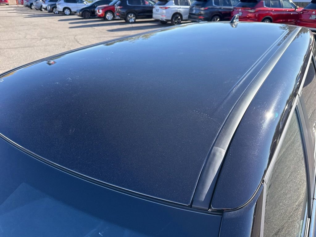 New 2025 Mitsubishi Outlander SE image 9