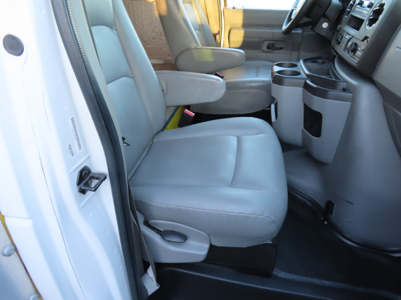 Used 2023 Ford E-350 and Econoline 350 Super Duty w/ Driver's Safety Package image 15