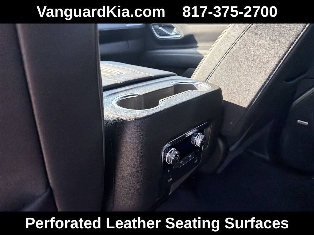 Used 2024 GMC Yukon AT4 w/ Technology Package AWD/4WD image 25
