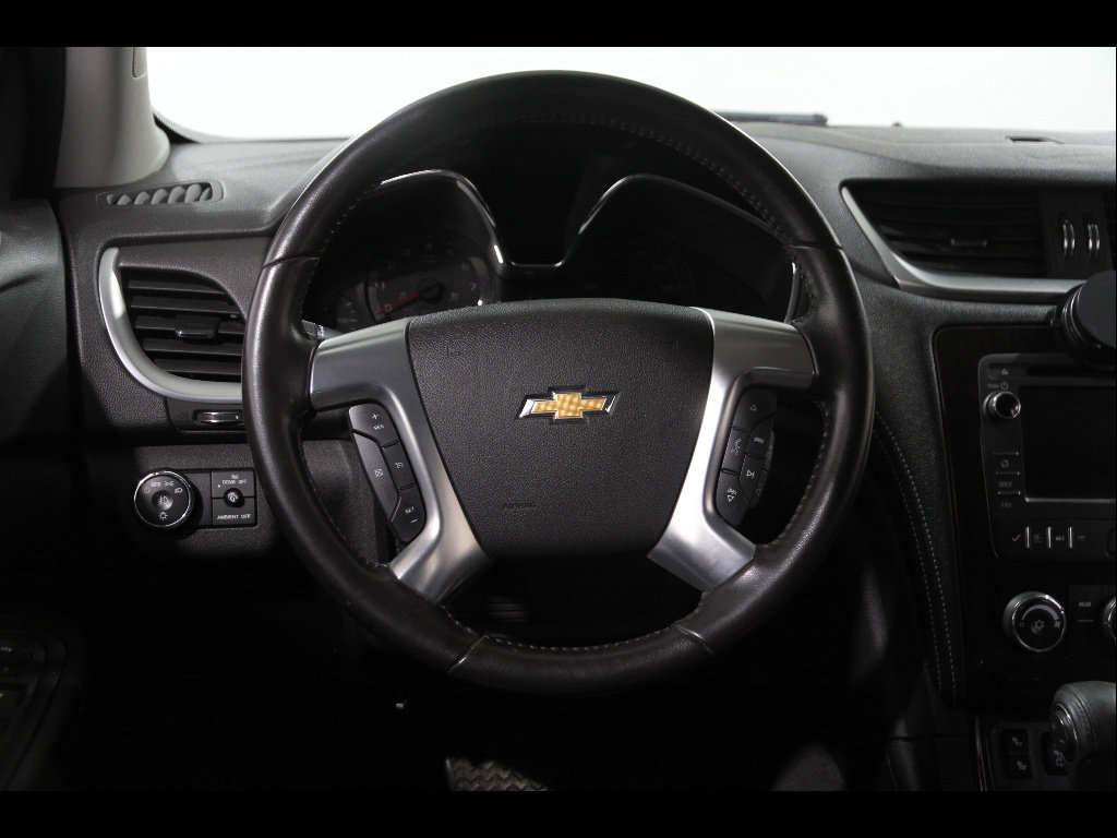 Used 2017 Chevrolet Traverse LT image 7