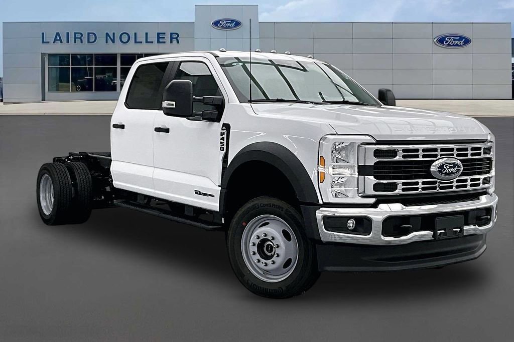 New 2026 Ford F450 4x4 Crew Cab Super Duty image 2