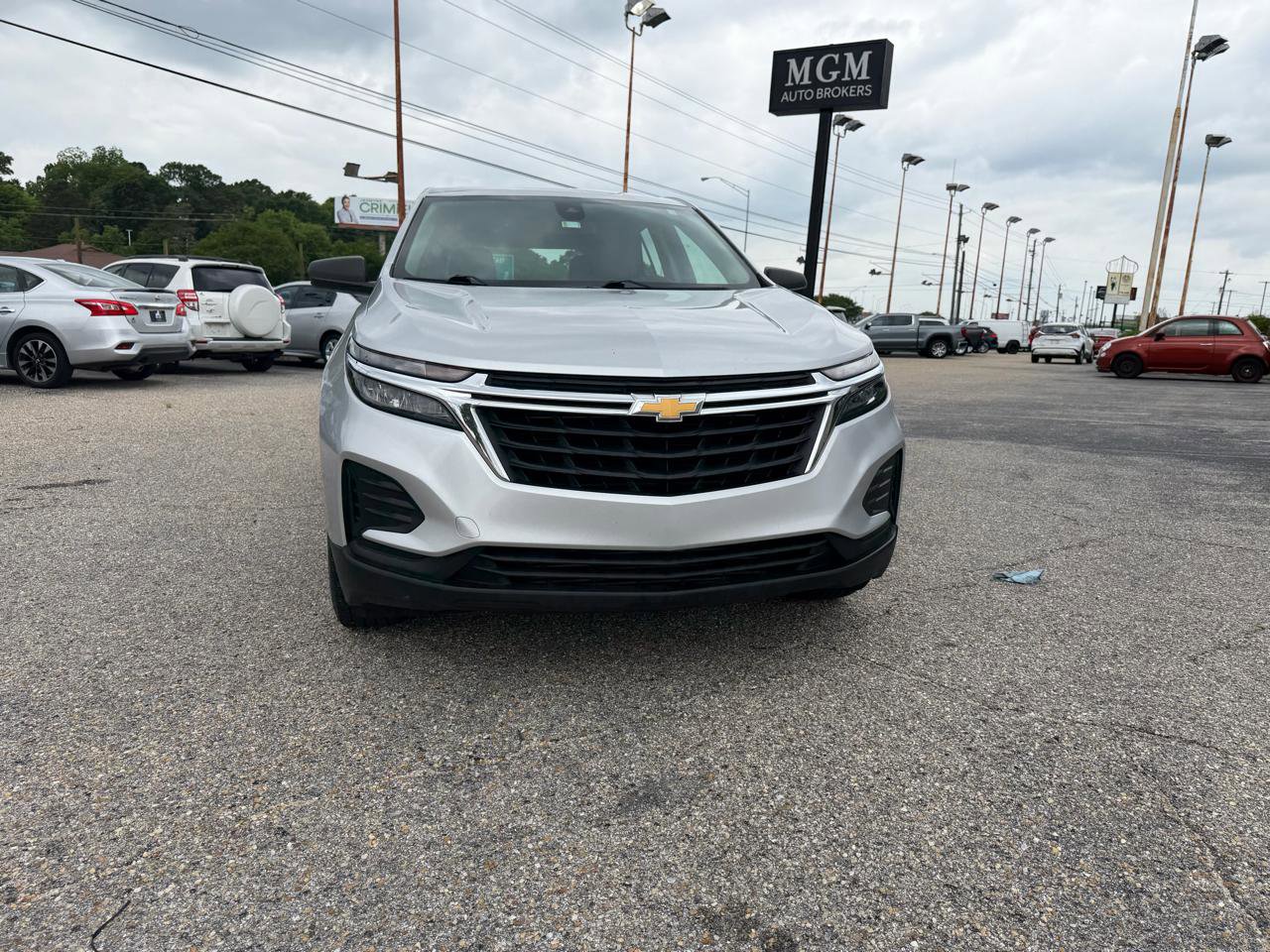 Used 2022 Chevrolet Equinox LS w/ Driver Confidence II Package FWD image 6